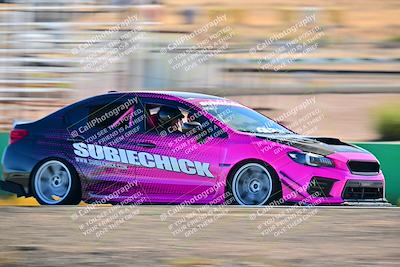 media/Oct-18-2025-Extreme Speed (Sat) [[d6d7e1fef1]]/Group 3 Purple/Session 3 (Turn 1)/